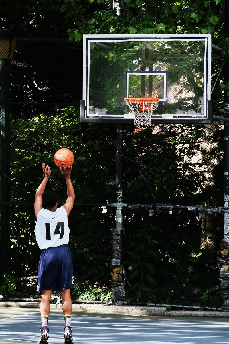 Impassable Mixed Knowledge Quiz - 24 Questions & Answers Basketball