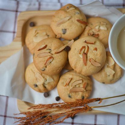 We'll Give You Way To Unwind By Desserts You Pick In This Quiz Almond cookies