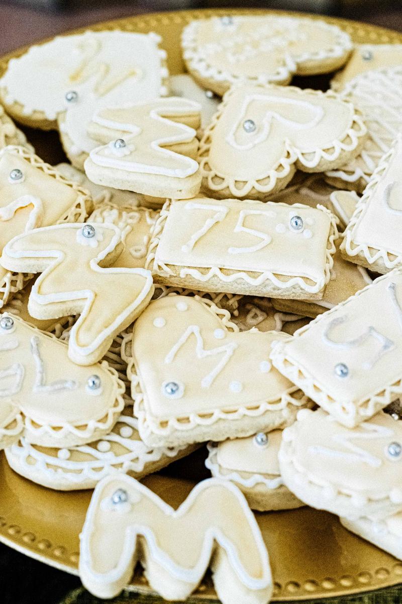 Food Quiz 🍓! What Dog Breed 🐶 Is Your Perfect Match? Vanilla cookies