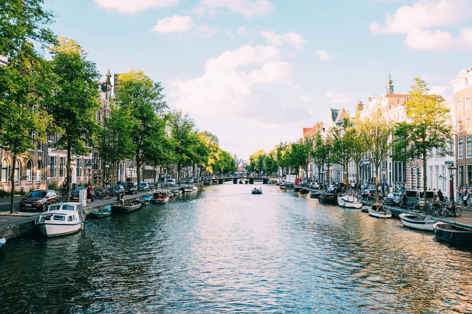 Wanna Know Where You’ll Meet Your Soulmate? ✈️ Go Around the World from “A” to “Z” to Find Out Once and for All Netherlands