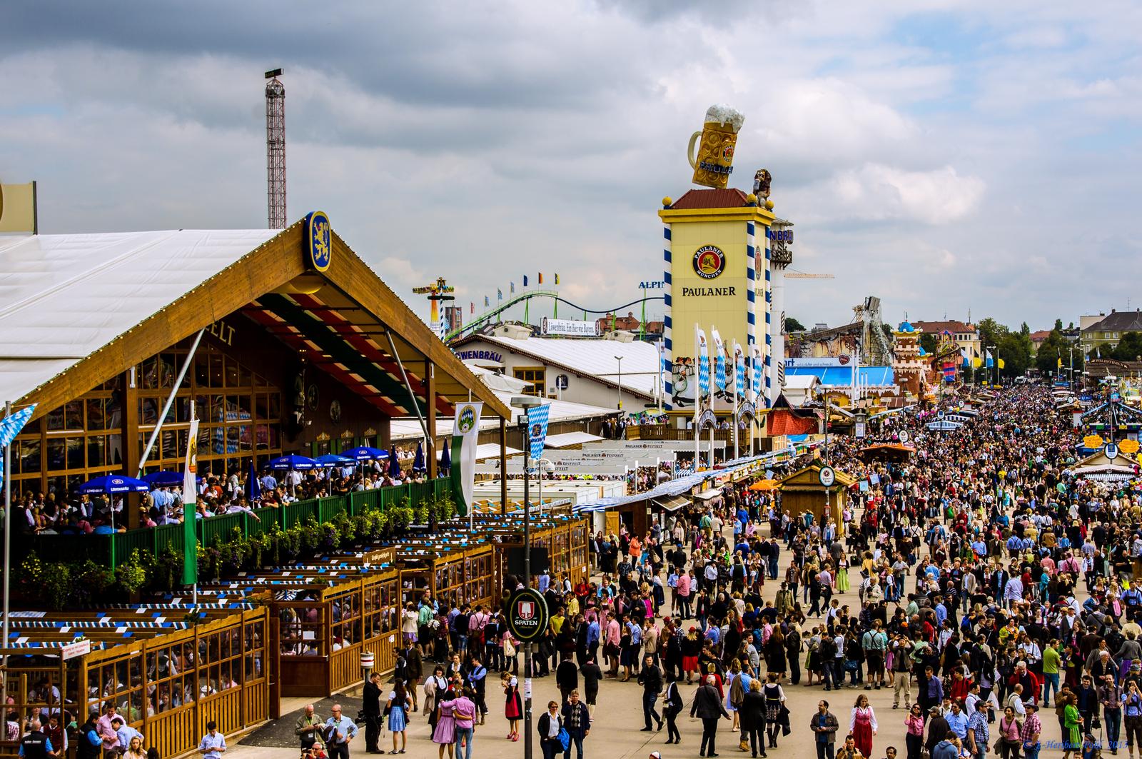 You’re Undoubtedly the 🤓 Smart Friend If You Find This General Knowledge Quiz Too Easy Oktoberfest