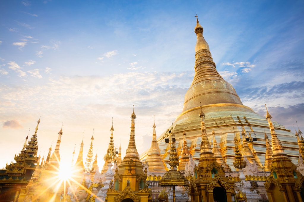 Even If You Don’t Know Much About Geography, Play This World Landmarks Quiz Anyway Shwedagon Pagoda temple, Yangon, Myanmar