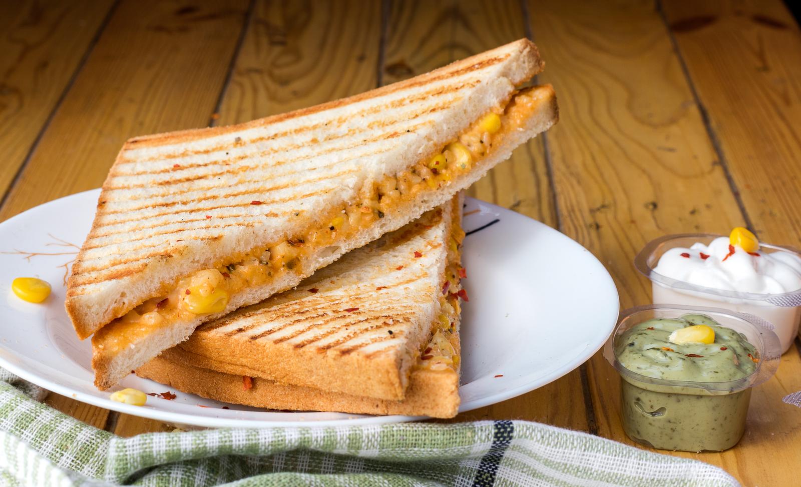 🍕 What’s Your Age Based on Your Comfort Food Choices? 🍰 Grilled cheese