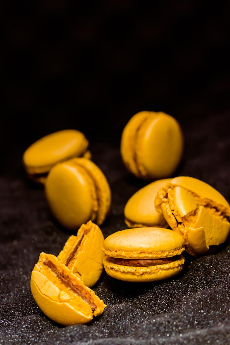 Which Christmas Character Are You? Quiz Orange macarons
