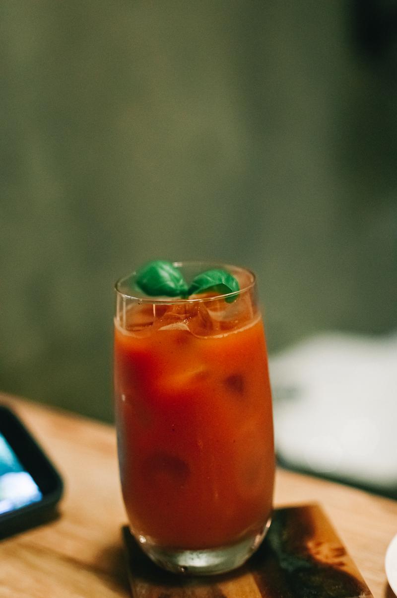 Enjoy Rainbow Breakfast & I'll Guess Age Food Quiz Tomato juice