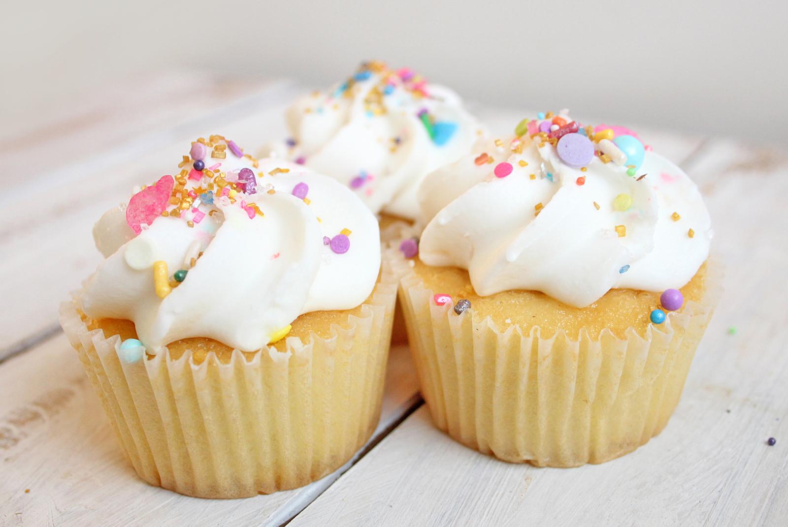 Eat A Desserts & We'll Reveal Your Favorite Color Quiz Cupcakes