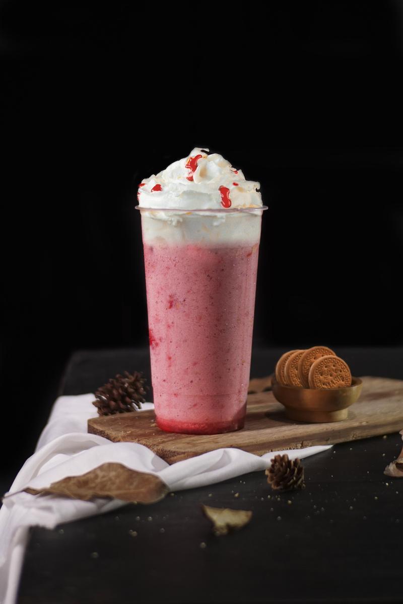 Pink Buffet Quiz Strawberry milkshake
