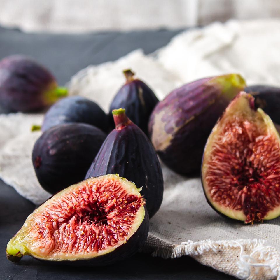 We’ll Guess What 🍁 Season You Were Born In, But You Have to Pick a Food in Every 🌈 Color First Figs