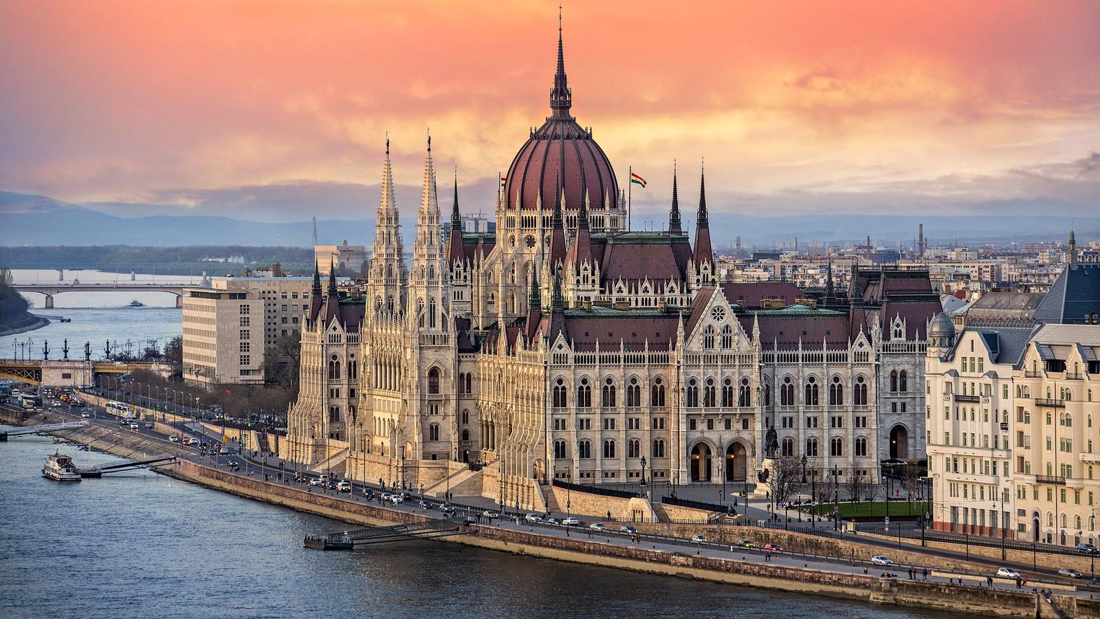 🤓 Only the Seriously Smart Will Score Full Marks on This 22-Question Geography Test Budapest, Hungary