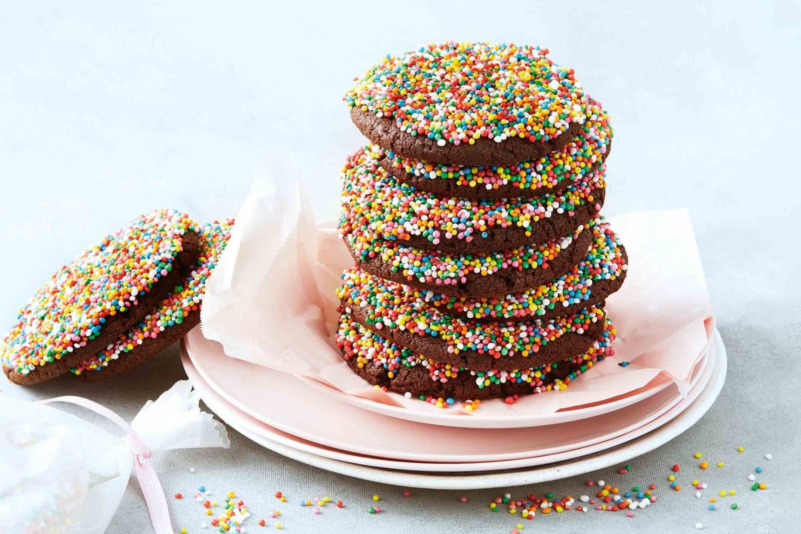 Ice Cream Feast Quiz 🍦: What Weather Are You? 🌩️ Freckle cookie