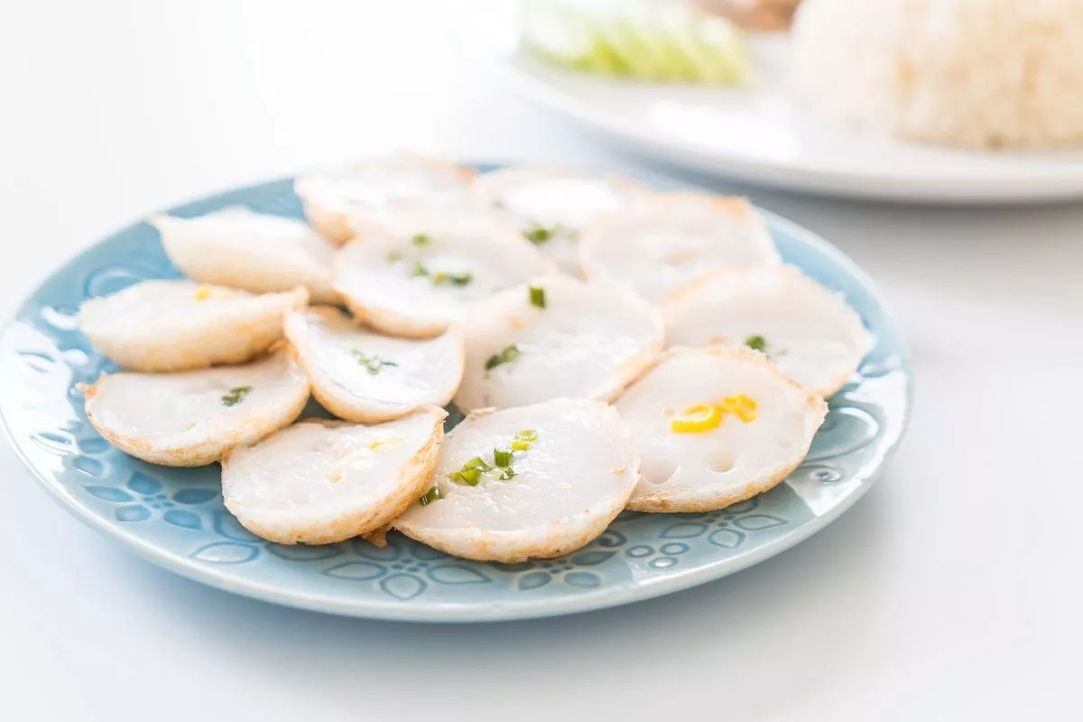 🥟 Unleash Your Inner Foodie with This Delicious Asian Cuisine Personality Quiz 🍣 Khanom krok (Thai coconut pancakes)