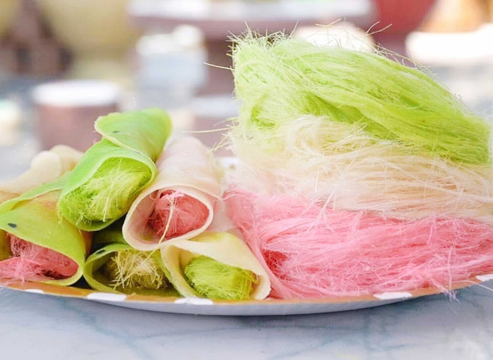 🍰 This Dessert Quiz Is Scientifically Designed to Determine 🫥 What Kind of Vibe You Give Off Roti sai mai (cotton candy crepes)