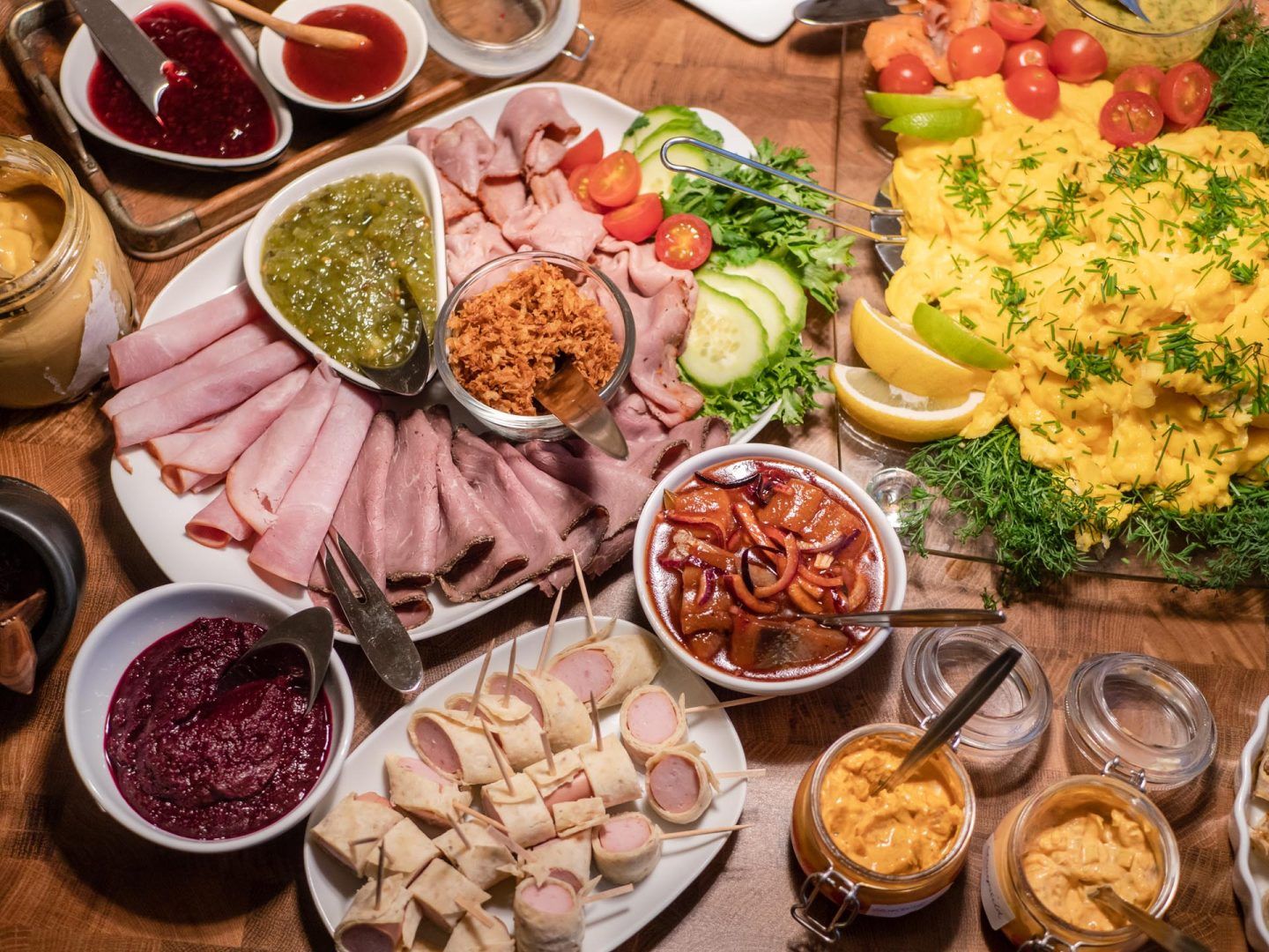 🥘 If You Are a Food Pro, You Shouldn’t Break a Sweat Crushing This 25-Question Quiz Swedish cuisine Smörgåsbord smorgasbord