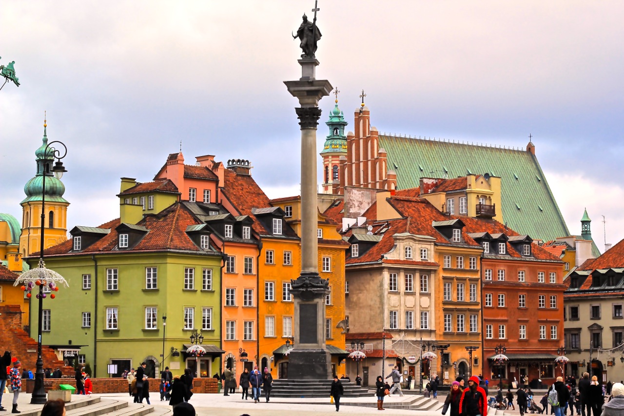 9 in 10 Americans Can’t Recognize These European Cities — Can You? Warsaw, Poland