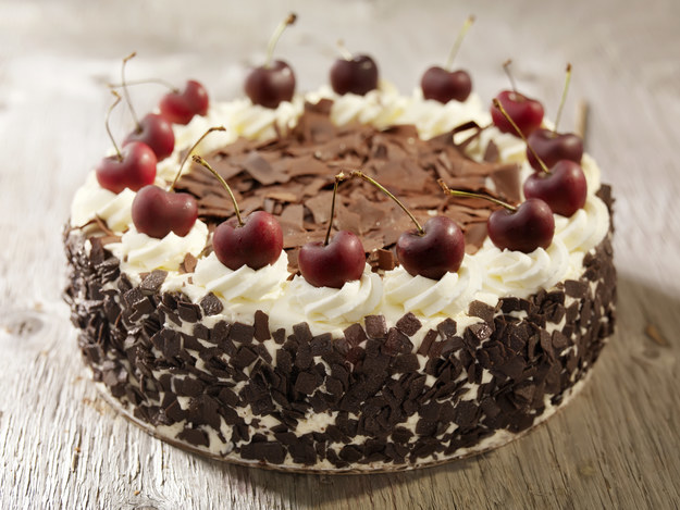 Build World Meal To Know Language You Should Learn Quiz Schwarzwälder Kirschtorte (German Black Forest cake)