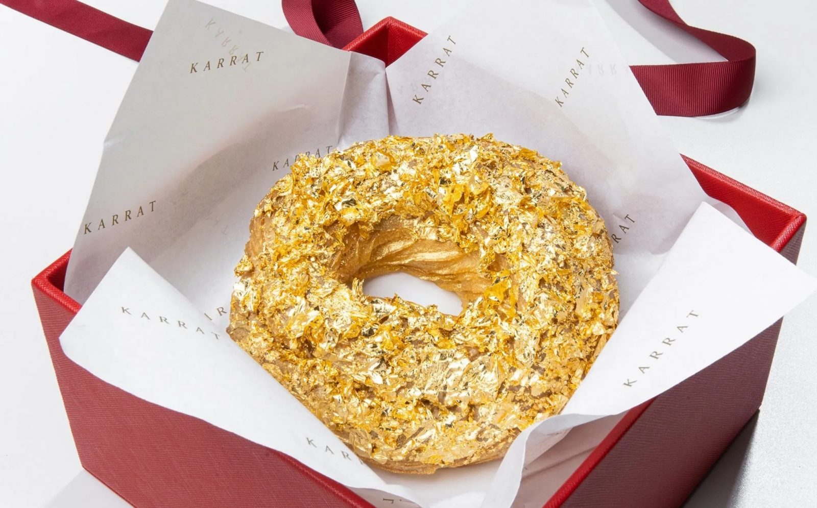 Enjoy an All-You-Can-Eat 🍳 Breakfast Buffet and We’ll Reveal What Type of Partner 😍 Attracts You 24k gold-plated doughnut