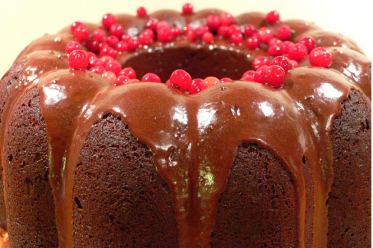 If You Were Born After 1970, There's No Way You're Passing This Food Quiz Tunnel Of Fudge Cake