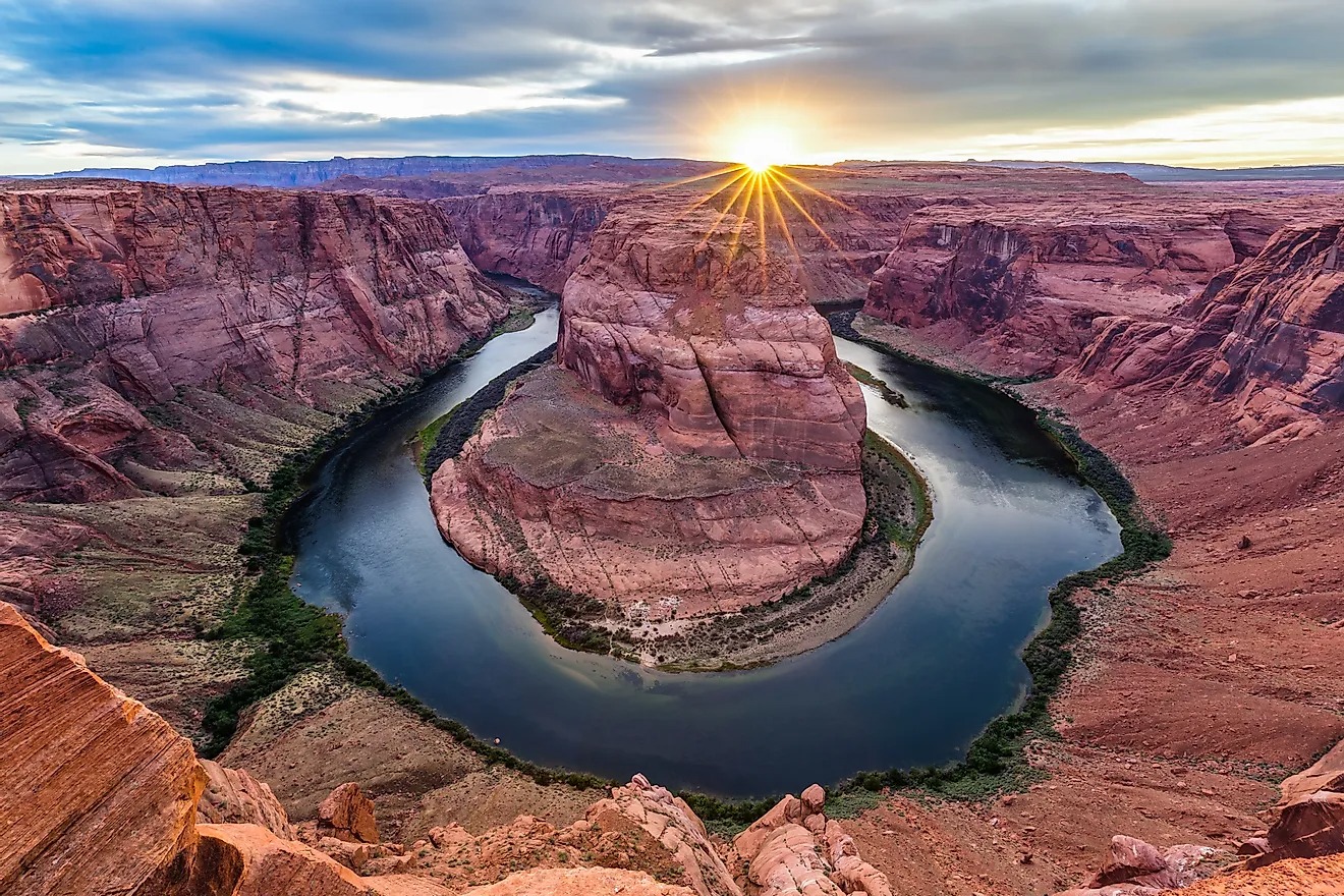 Here Are 24 Glorious Natural Attractions – Can You Match Them to Their Country? Horseshoe Bend, Arizona