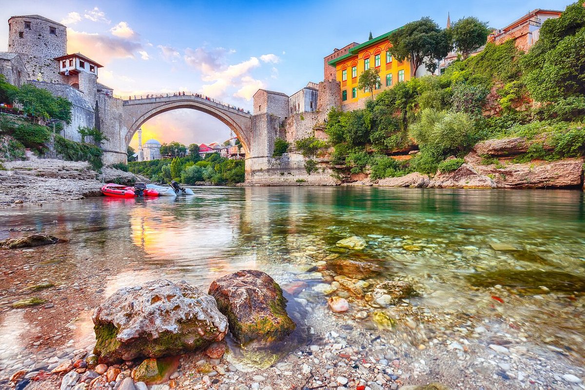 European Capital Quiz 🏰: Novices Vs. Experts - Can You Pass? Stari Most or Old Mostar Bridge, Bosnia and Herzegovina