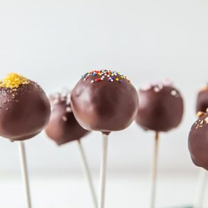 Dessert Quiz 🍰: What's Your Summer Food Personality? 😎 Cake pop