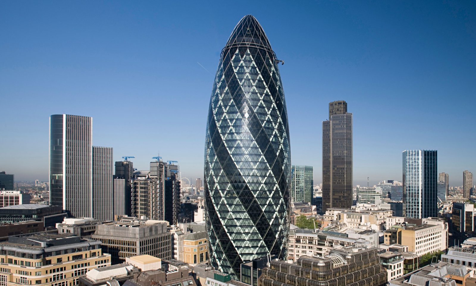 If You Can Score More Than 18 on This Famous Landmarks Quiz, You Probably Know All About the World Gherkin, London