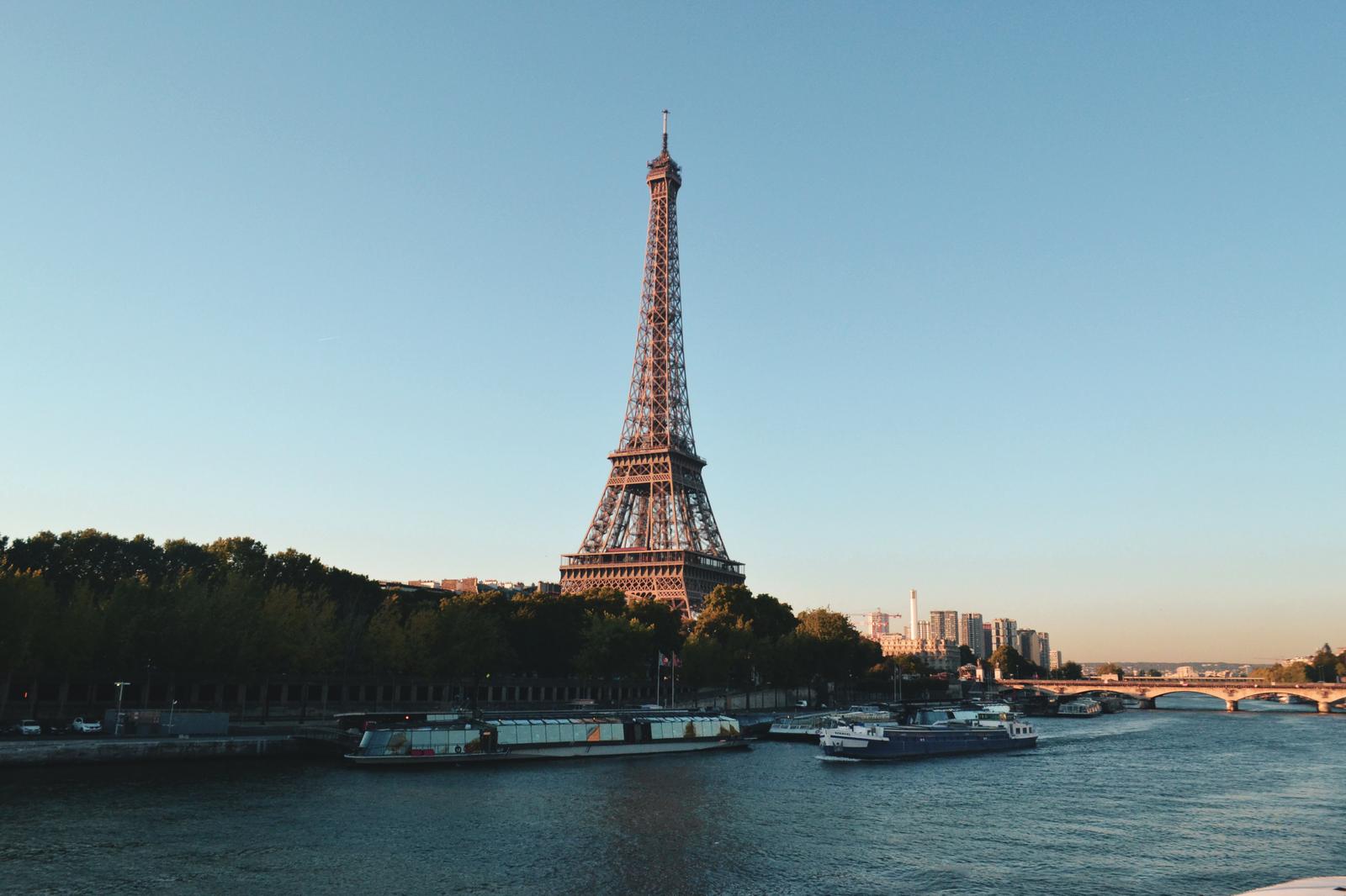 Places That Start With 'E' Quiz Eiffel Tower, Paris, France