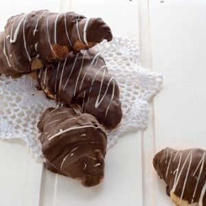Enjoy All-You-Can-Eat Breakfast Buffet To Know What Typ… Quiz Chocolate-dipped croissant