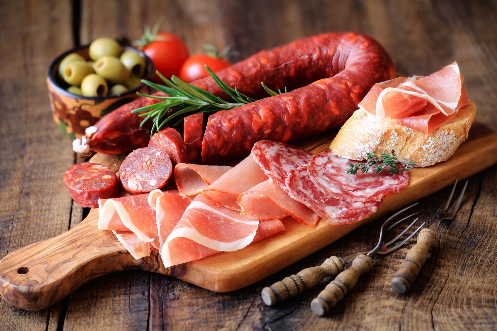 Put Together a 🧀 Charcuterie Board and We’ll Reveal Your Most Desired Comfort Food meat tapas