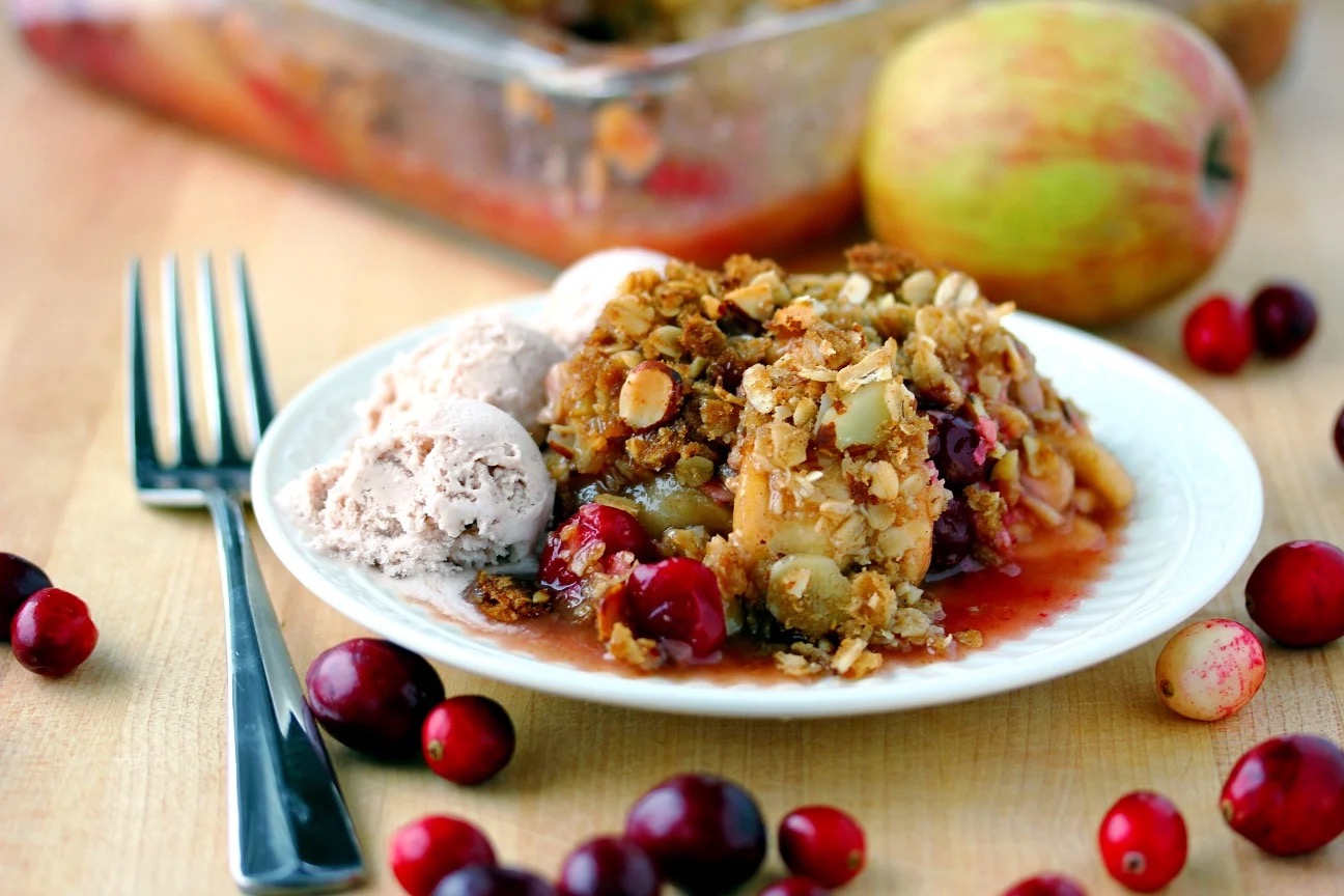 Can I Guess You're Thankful For This Thanksgiving? Quiz Apple cranberry crisp