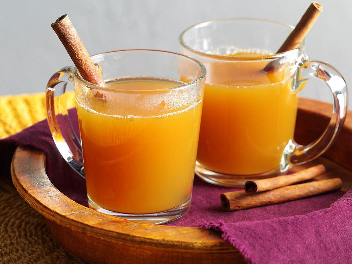 Warm spiced apple cider