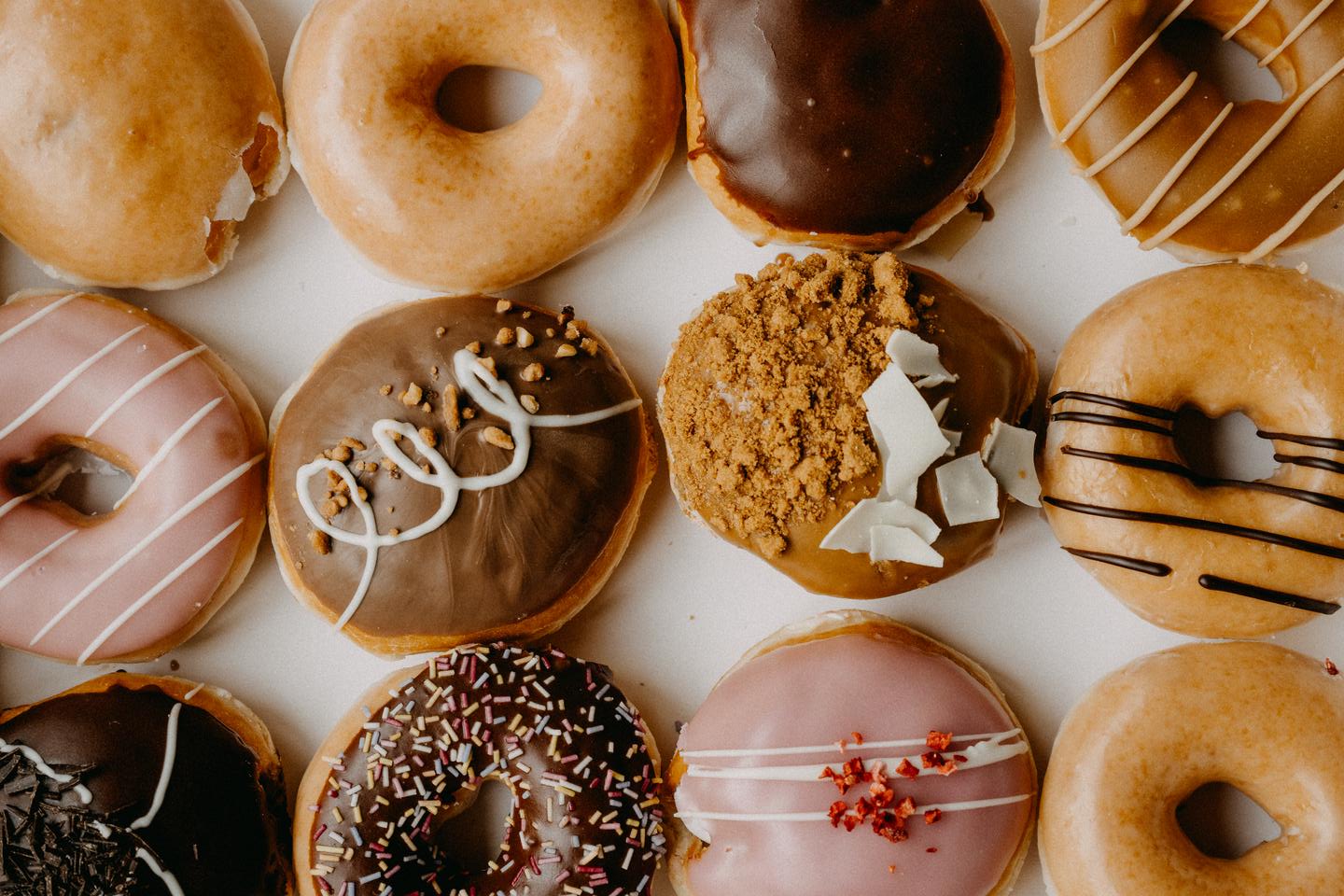 These Are the 32 Worst Foods in the Human Diet, According to AI – How Many Have You Eaten Recently? Dozen donuts doughnuts