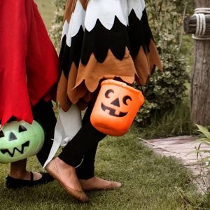 Halloween Trivia Questions Trick-or-treating