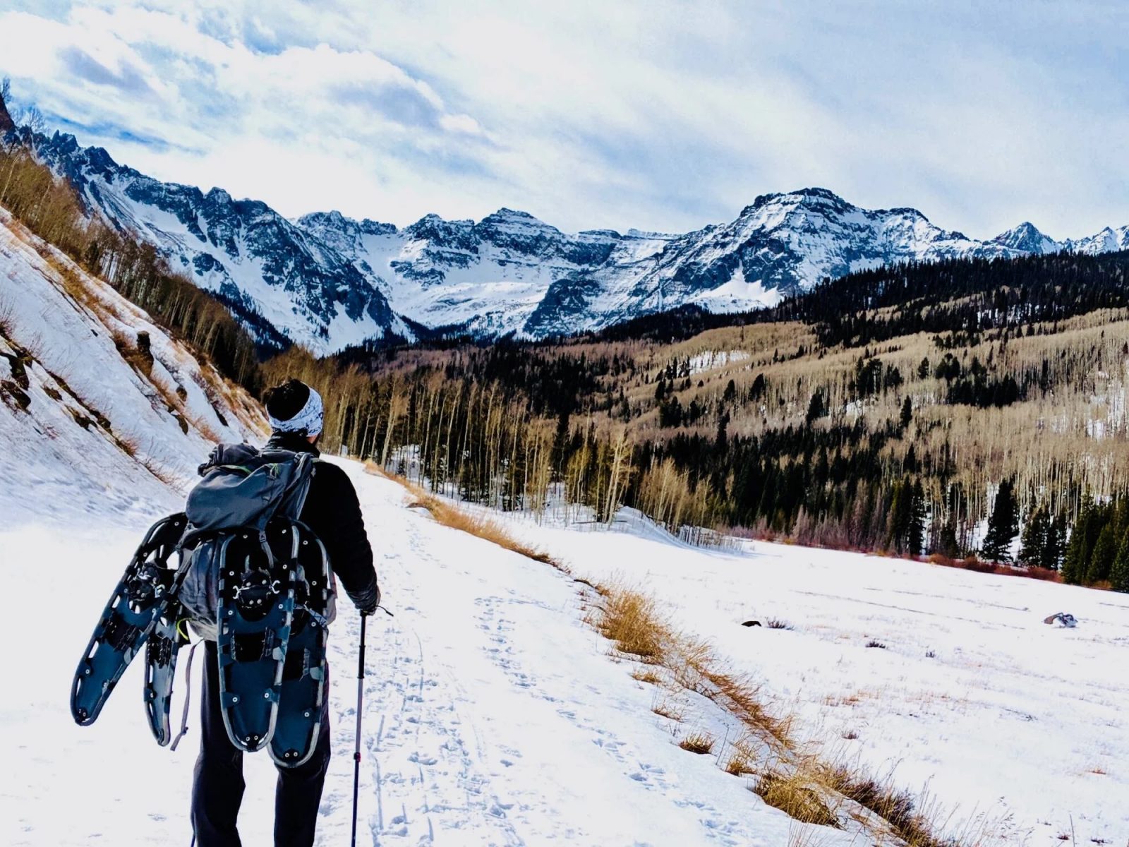 Plan a Perfect Snow Day ❄️ And We’ll Reveal Which City You Truly Belong in Winter hiking adventure hike