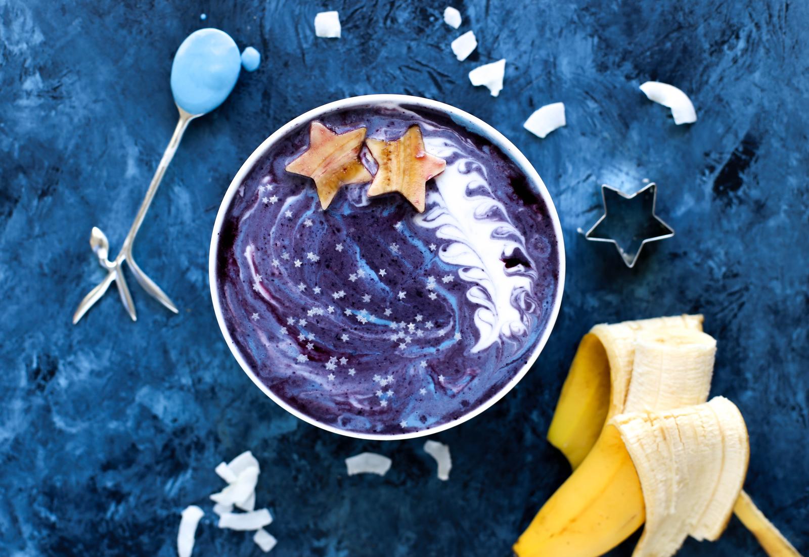 It’ll Be Hard, But Choose Between These Foods and We’ll Know What Mood You’re in Galaxy smoothie bowl