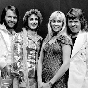 Can We Guess Your Age Group Based on Your 🎵 Taste in Music? Dancing Queen - Abba