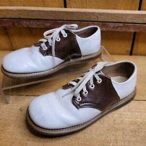Can I Guess Age From Your ️ Vintage Shopping Choices? Quiz These vintage shoes