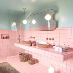 🏠 Design a House and We’ll Reveal If You Are Retro, Vintage or New Age This bathroom