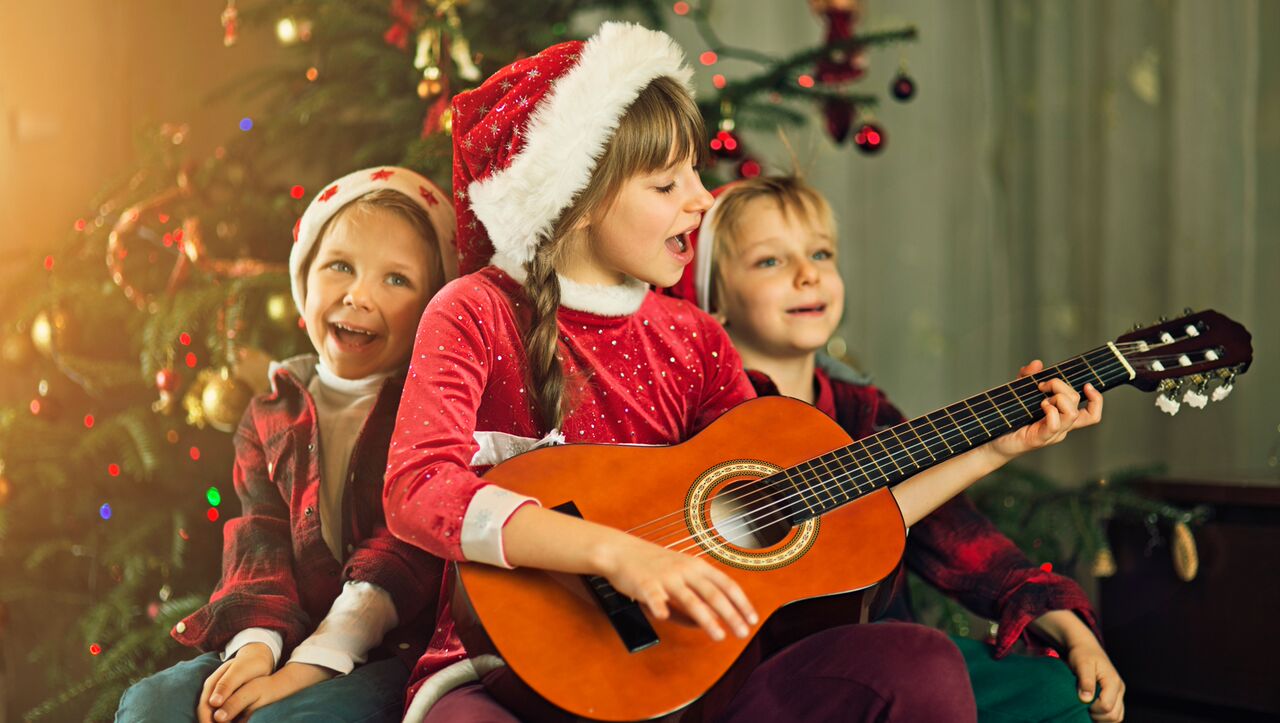Christmas Song Trivia Quiz Christmas carolers caroling