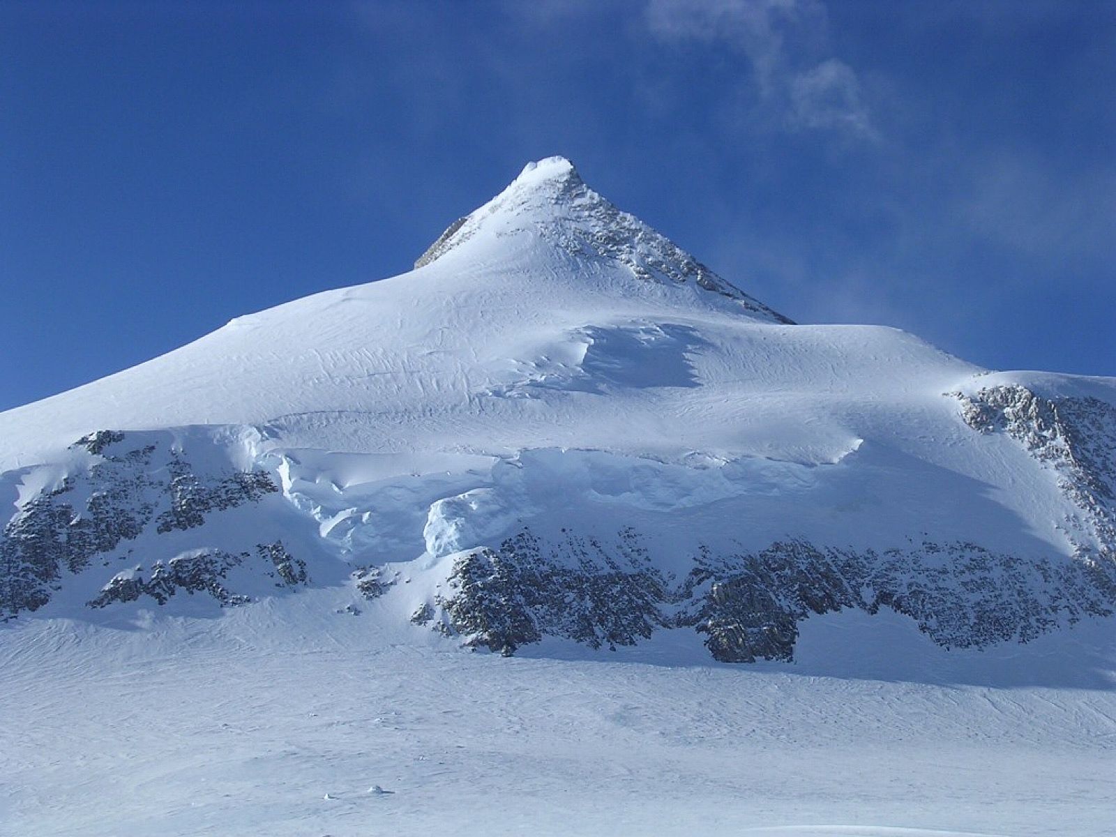 Arctic Vs Antarctic Mount Vinson Massif, Antarctica