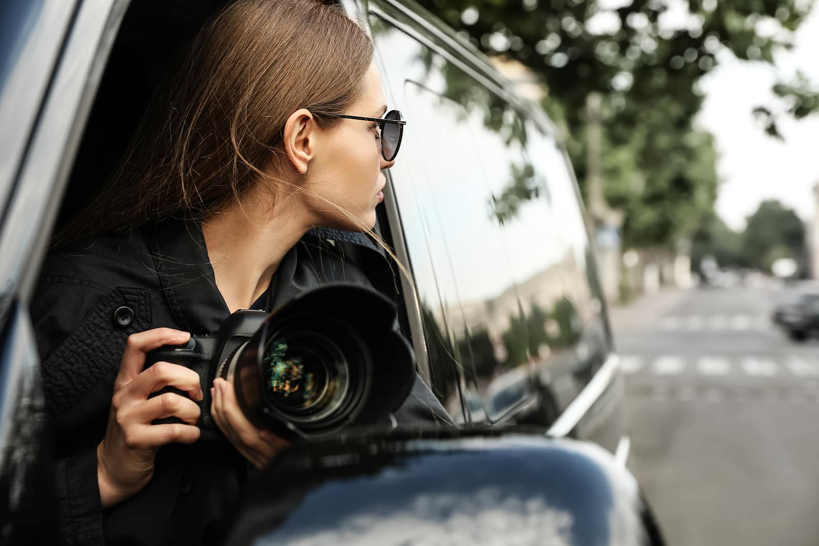Can You Survive a Day Working as a 🕵️‍♂️ Private Investigator? Private Detective With Camera Spying From Car