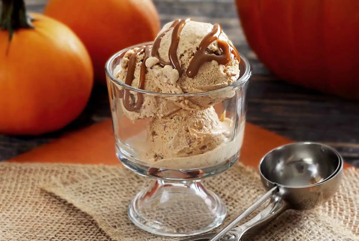 Pumpkin pie ice cream