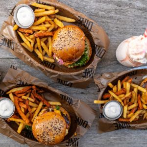 B Trivia Quiz Burger