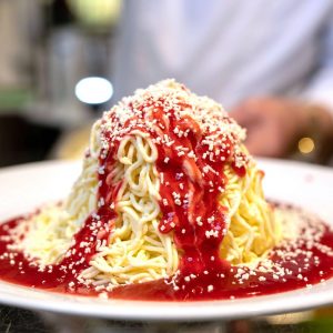 Fall-colored Food Quiz Spaghettieis (German spaghetti ice cream)