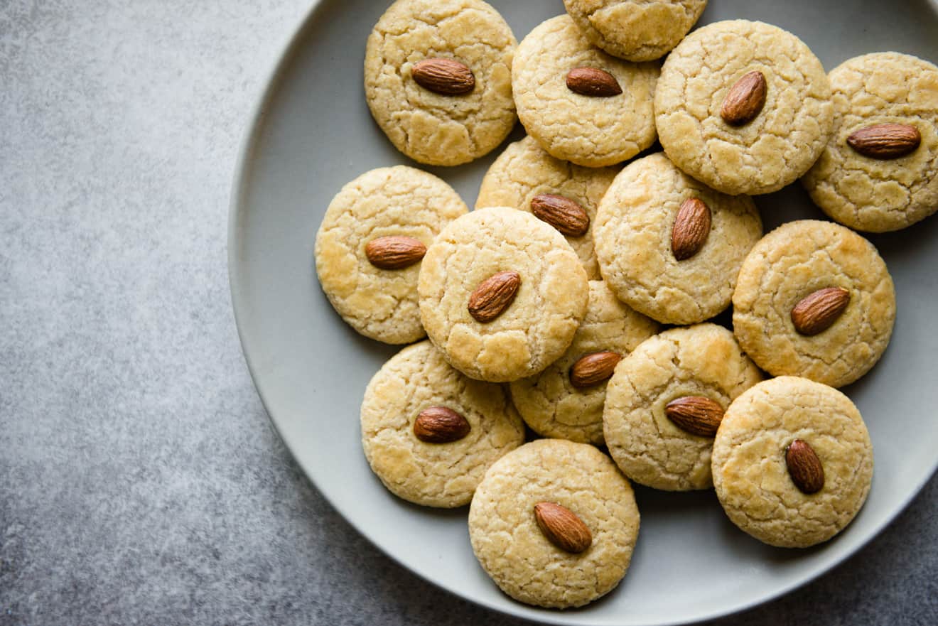 🍪 Craving Cookies and Coffee? ☕ This Quiz Will Tell You Which Brew Best Matches Your Personality Chinese almond cookies