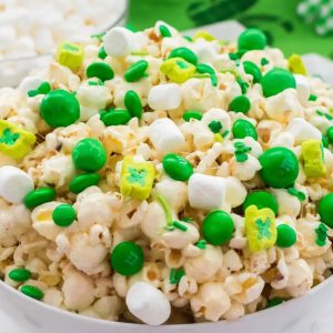 What Shade Of Green Are You? Quiz St. Patrick\'s Day popcorn