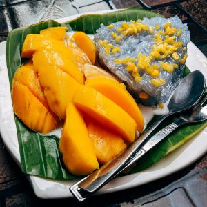 This Street Food Quiz Knows Which Monument You Are Mango sticky rice (Thai sweet rice dessert)