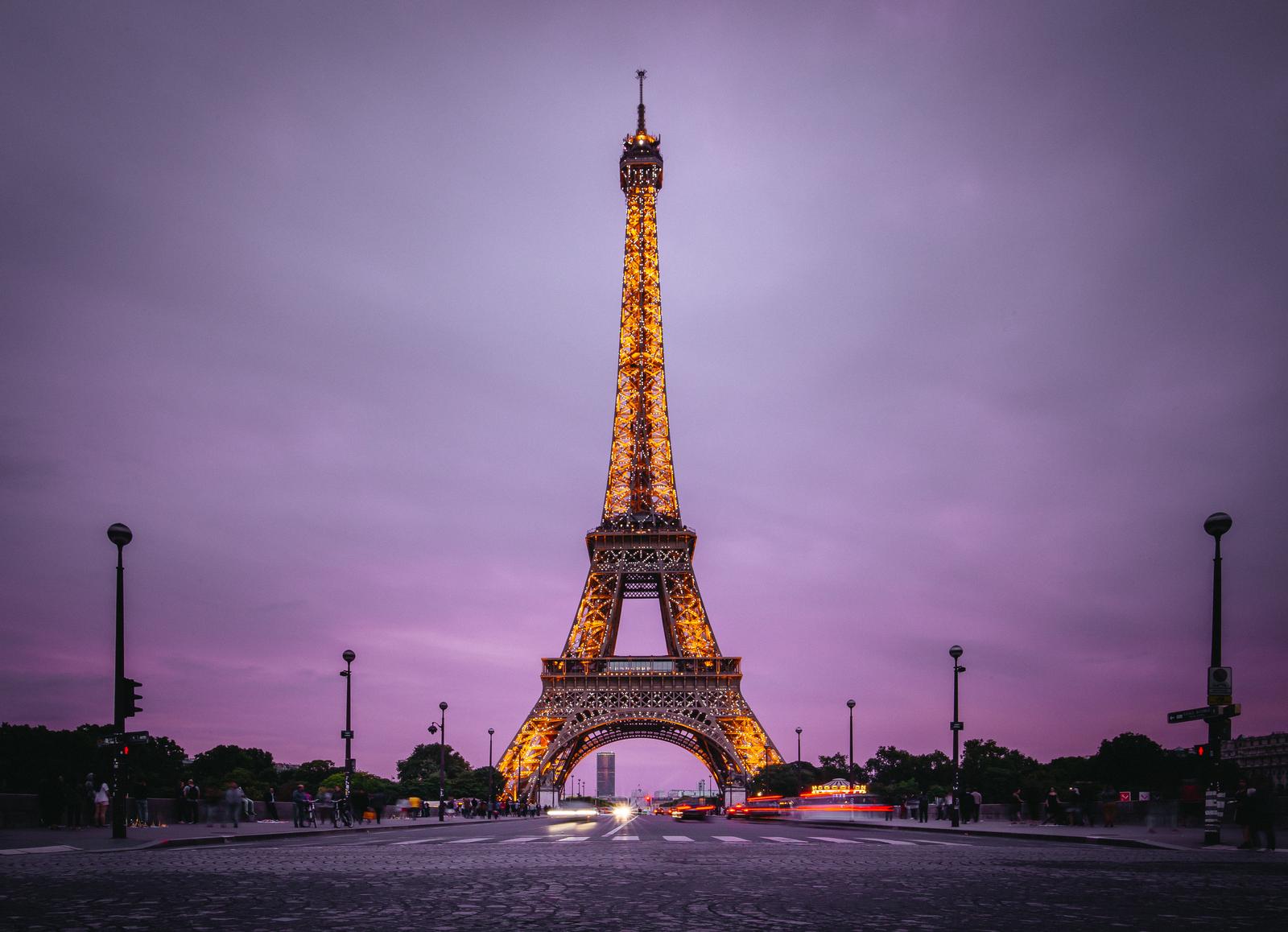 March Trivia Quiz Eiffel Tower, Paris, France