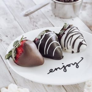 Play This Comfort Food “Would You Rather” to Find Out What State You’re Perfectly Suited for Chocolate-covered strawberries