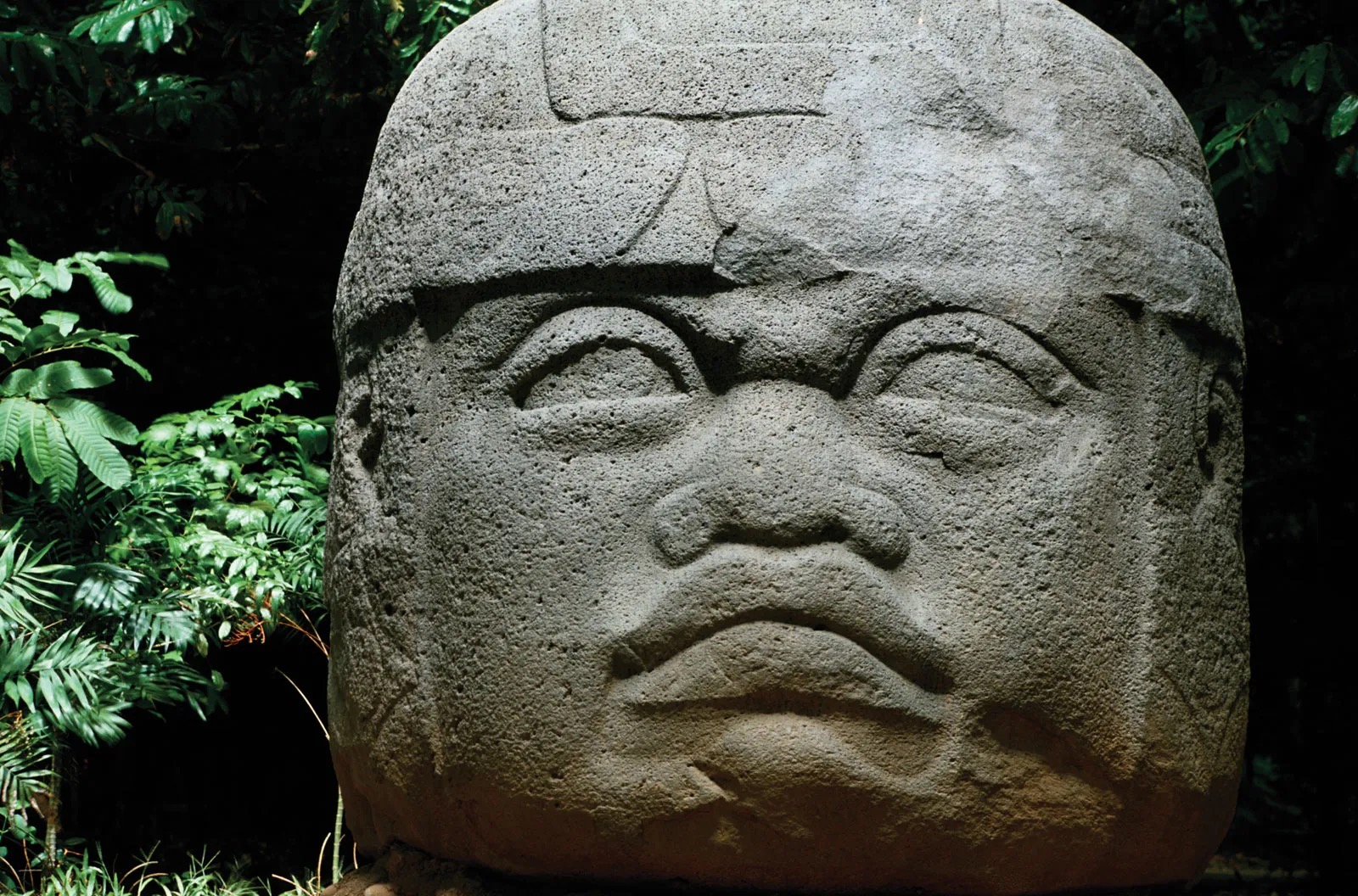 🗽 Can You Match These Famous Statues to Their Locations? Olmec head civilization