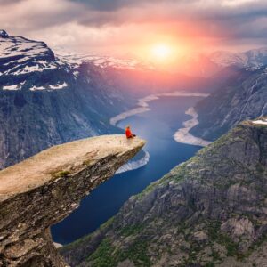 T In Geography Quiz Trolltunga